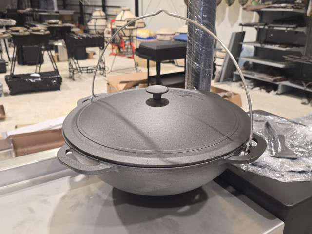 Чугунные казаны с чугунной крышкой 12Л, 15Л