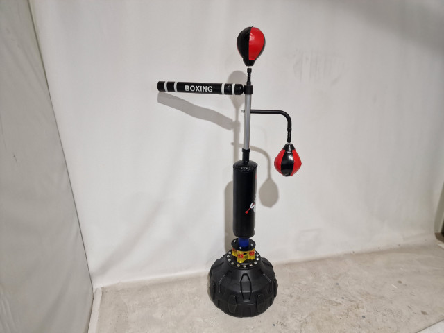 Trenažieris-platforma boksa, kikboksa treniņiem