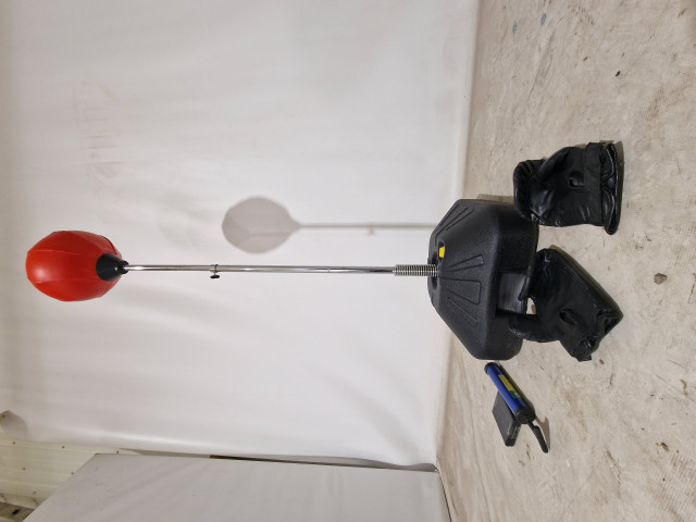 Тренажёр для бокса