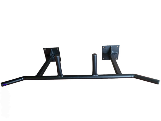 Pievilkšanās stienis pie griestiem ar papildus rokturiem