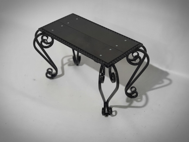 Vintāža soliņš bez atzveltnes