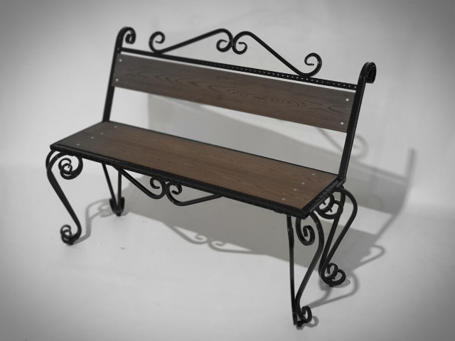 Vintāža soliņš ar atzveltni