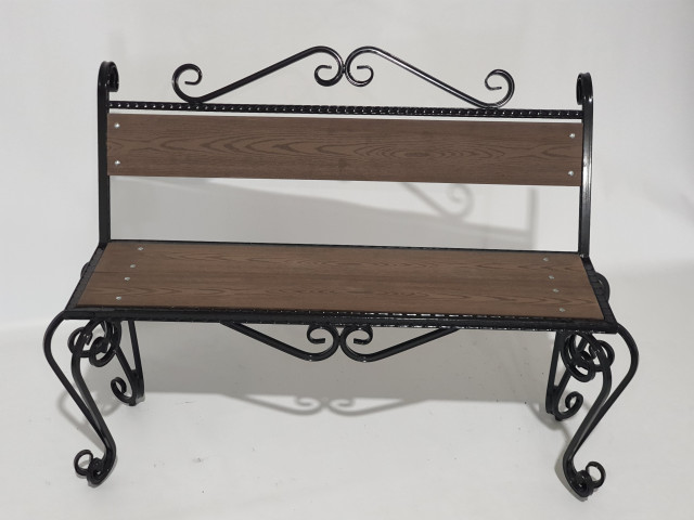 Vintāža soliņš ar atzveltni