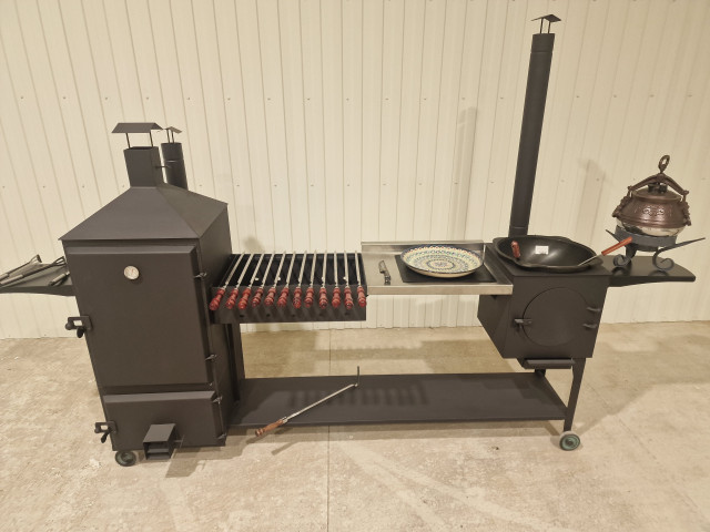 BIG Krāsns/grils/kūpinātava 3in1 ar galdu