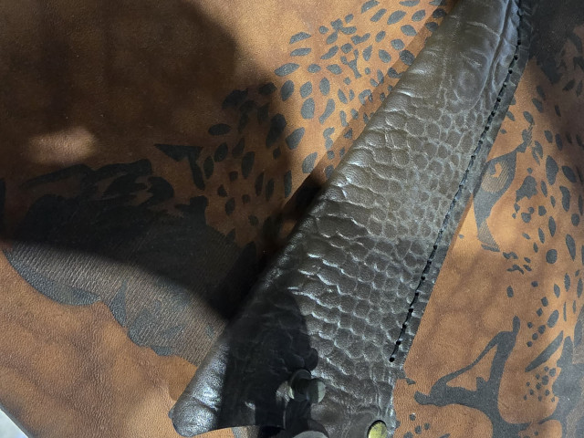 Nazis-dakša 2 ar ādas maksti