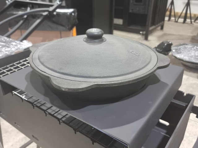 Grila ieliktnis kazanam