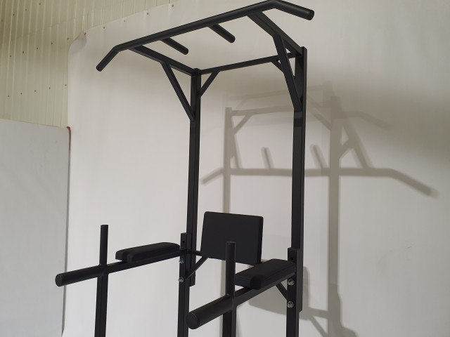 Universālais grīdas trenažieris - pievilkšanas stienis/līdztekas/press