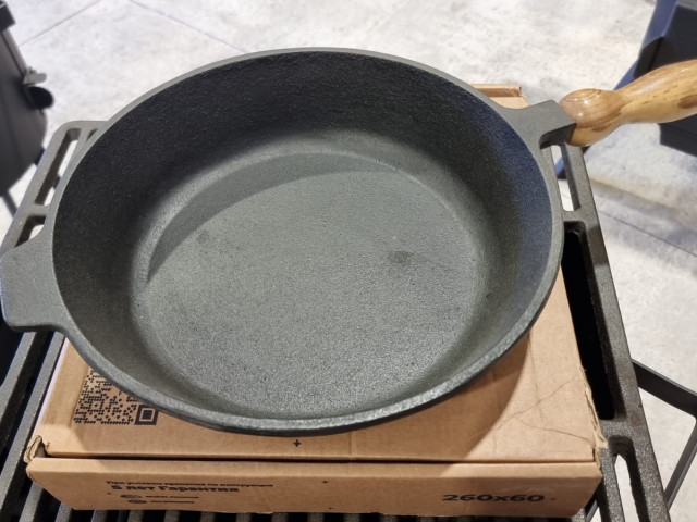 Čuguna panna 260x60mm ar noņemamu rokturi