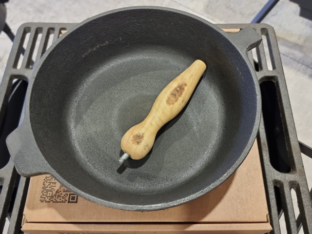 Чугунная сковорода 240х60мм со съёмной ручкой