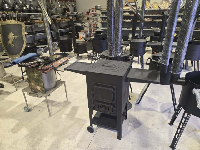 Печь с полками и трубой, квадратная D40см