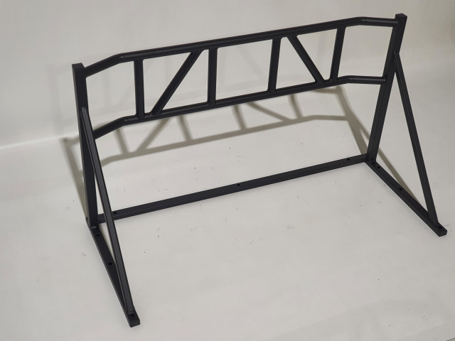 Pievilkšanās stienis daudzfunkcionāls