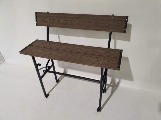 Soliņš ar atzveltni