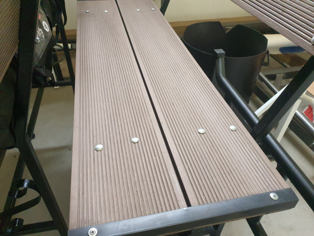 Soliņš ar atzveltni