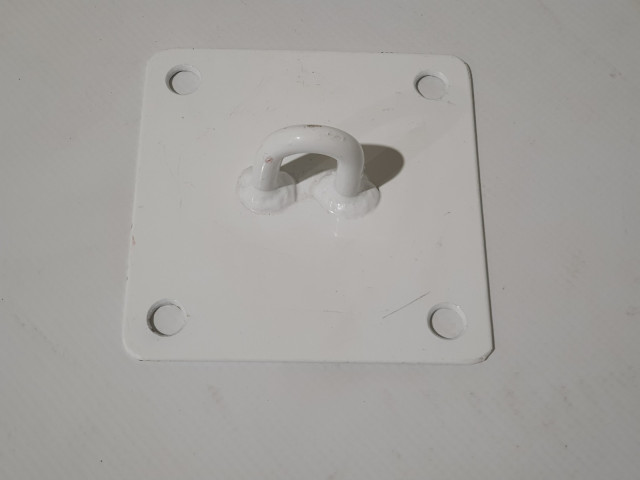 Boksa maisa griestu turētājs