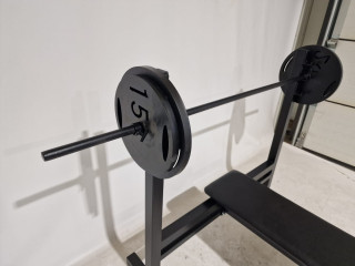 Svaru stienis bez ripam